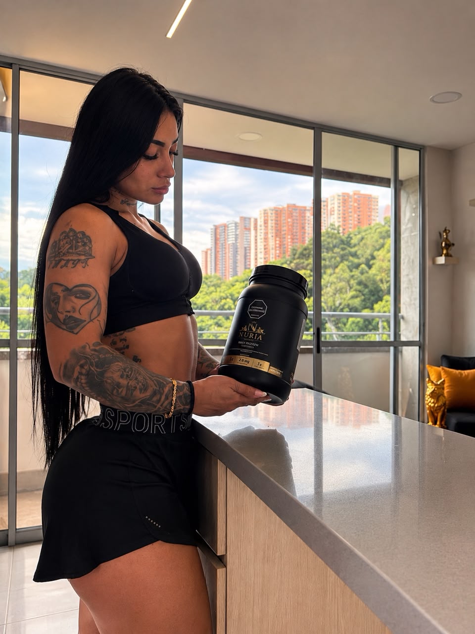 🖤 NURIA SIGNATURE WHEY PROTEIN – French Vanilla (910g / 2 lb)